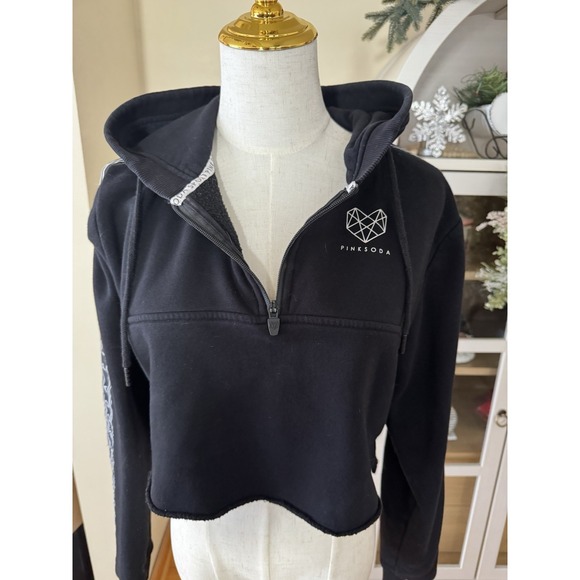 Pink Soda Sport Hoodie Womens Medium Black Cropped Pullover Logo Sleeves - Picture 2 of 10